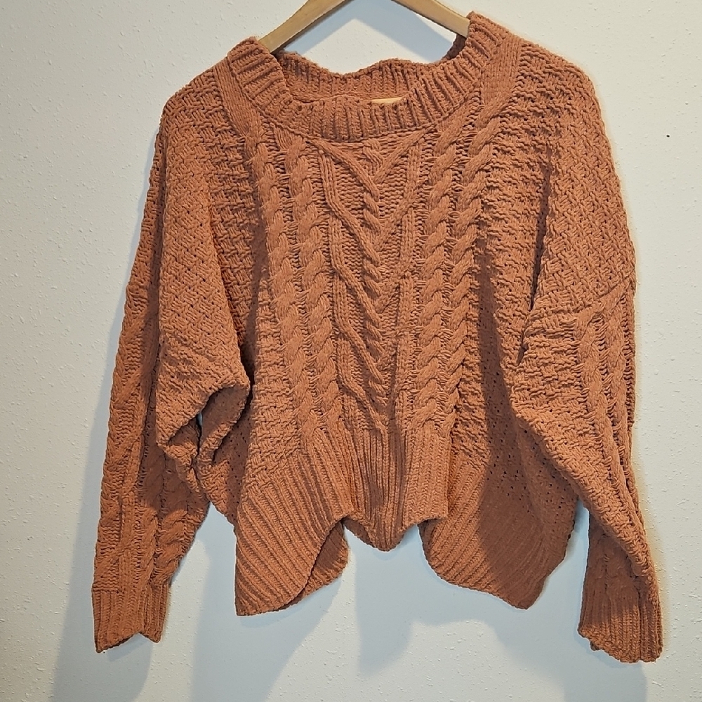 POL Chenille Cozy Cable Knit Crop Sweater Oversized Small Zig Zag Trim